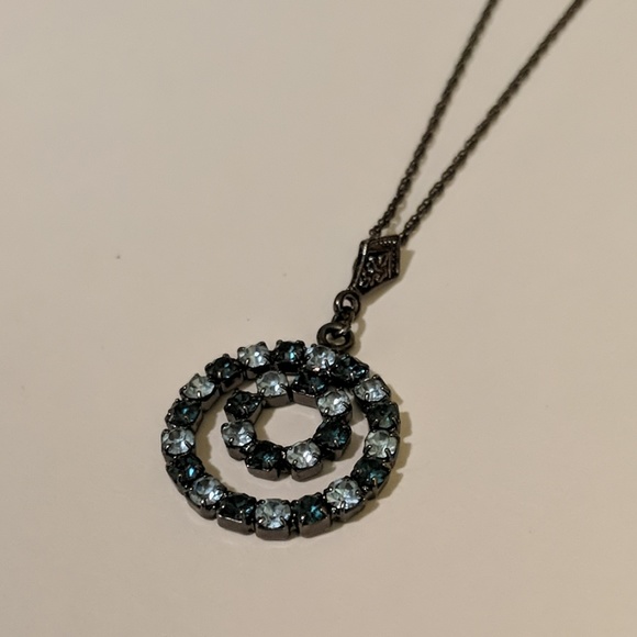 Necklace w/ blue and clear Rhinestones - Picture 2 of 5